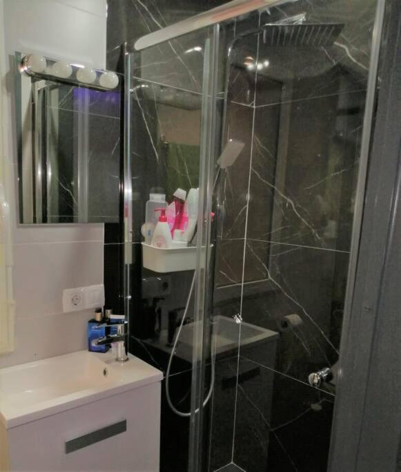 Apartamento Centro Rambla Alicante A ภายนอก รูปภาพ